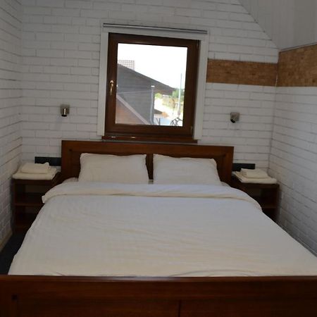 Pryvatna Sadyba Tviy Kut Hotell Svitjaz Exteriör bild
