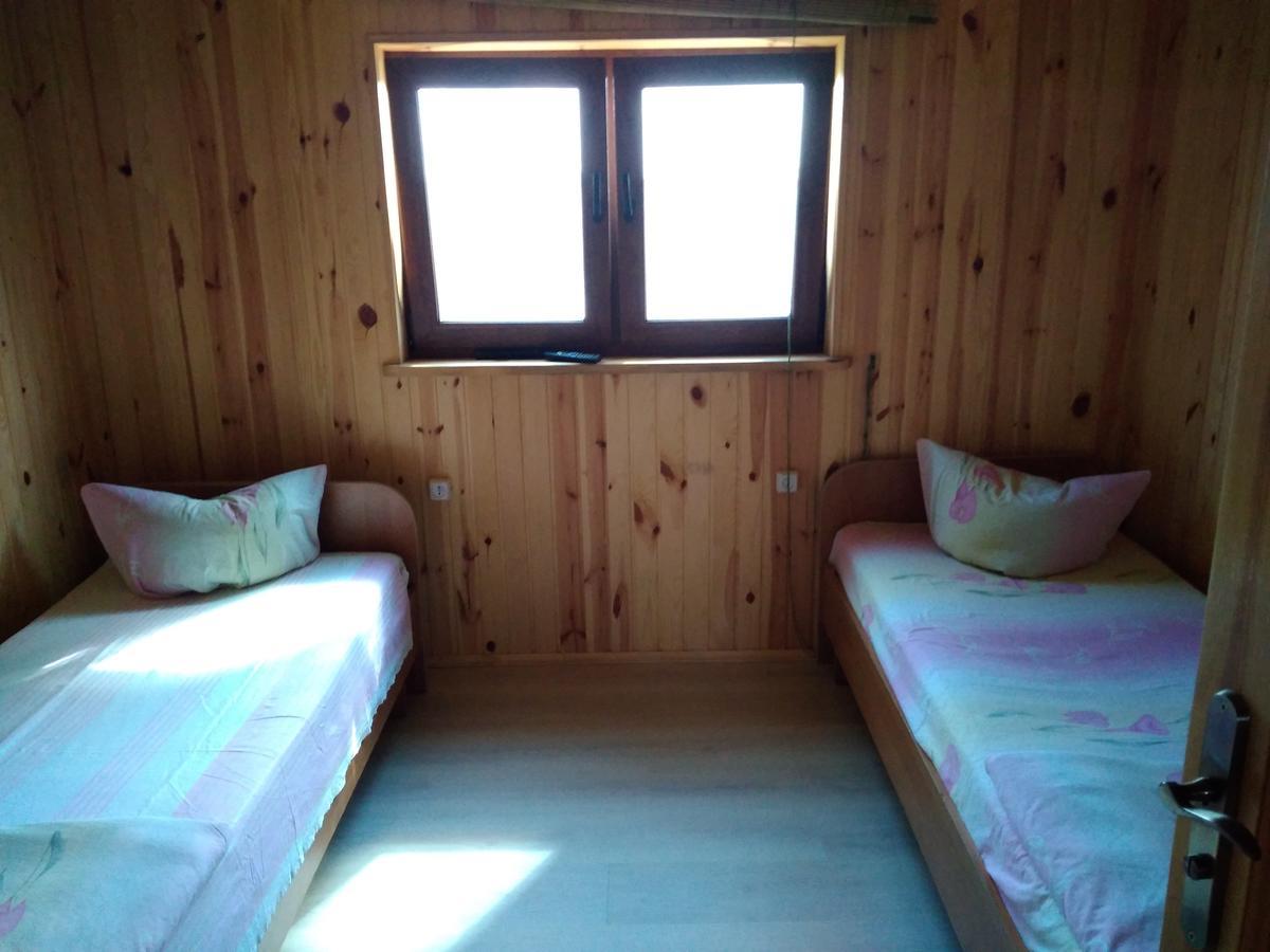 Pryvatna Sadyba Tviy Kut Hotell Svitjaz Exteriör bild
